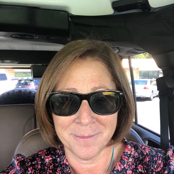 Meet the Posher Other - Meet your Posher, Joanne